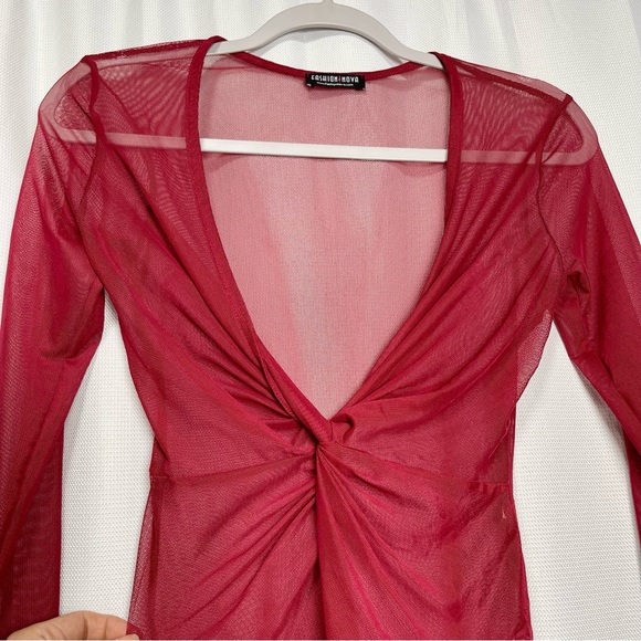 🌸 4/$20 Twist Plunge Sheer bodysuit XS red - Picture 4 of 6
